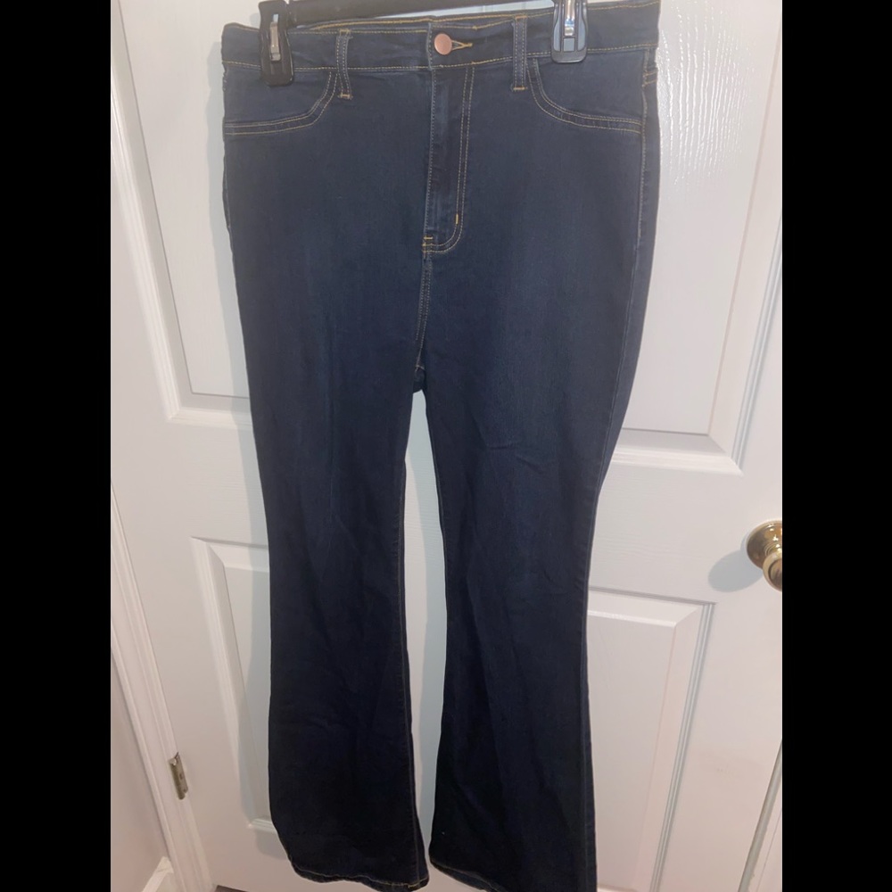 Fashion Nova flare jeans- NWOT!